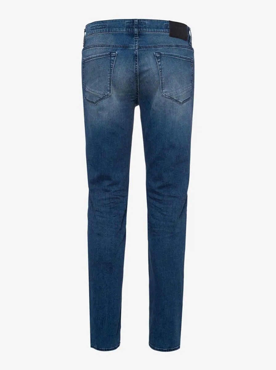 Brax - Chuck Hi-Flex Denim: Tapered Leg Vintage Blue Jeans