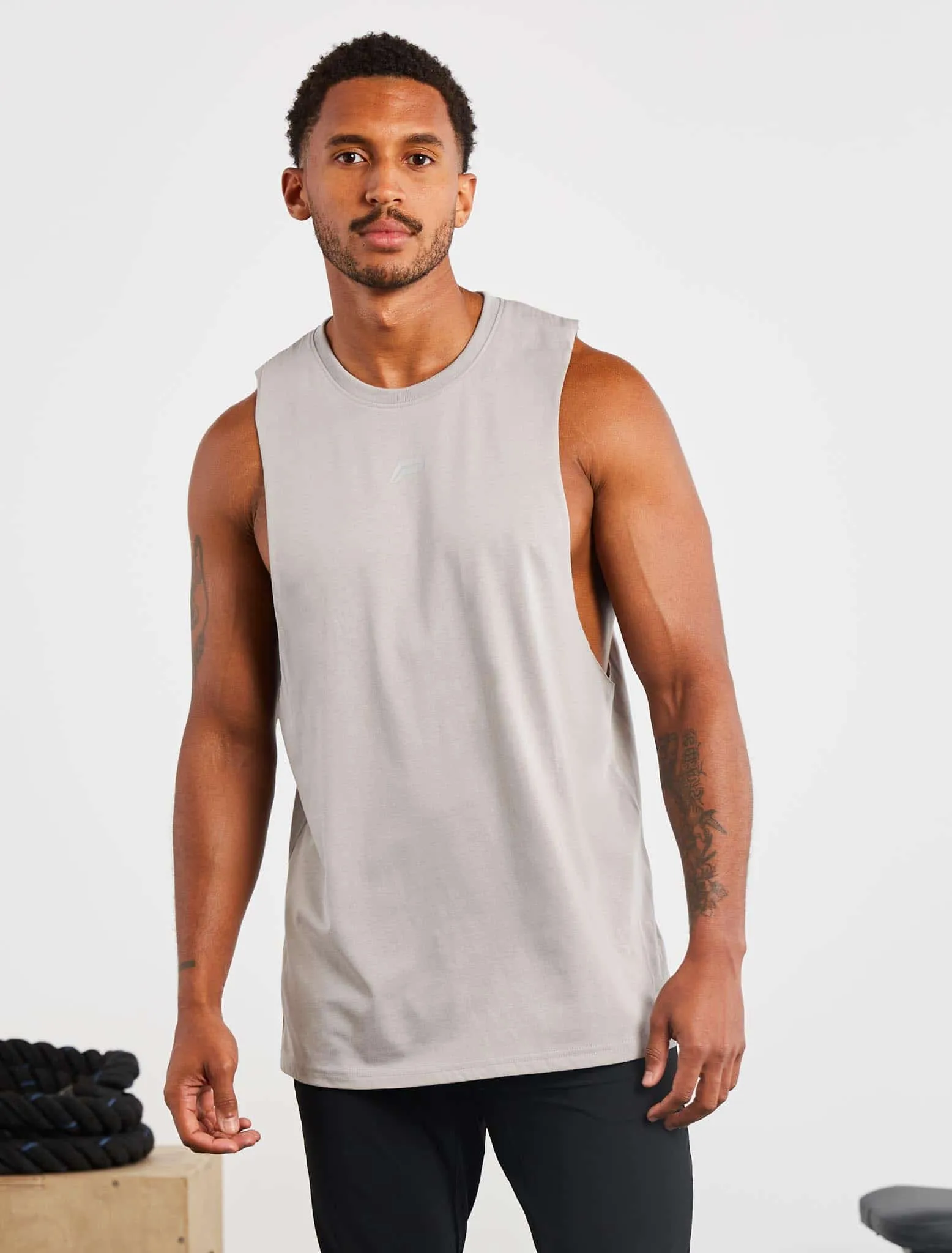 Icon Drop Arm Tank - Chalk Grey