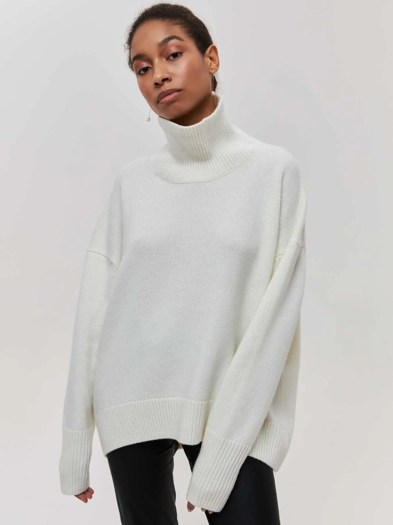 Simple Loose Turtleneck Long Sleeve Sweater